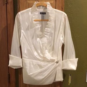 NWT DELARU Long Sleeved Blouse